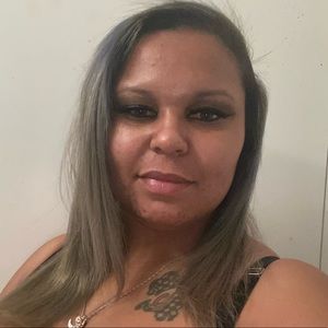 Meet your Posher, Alicia